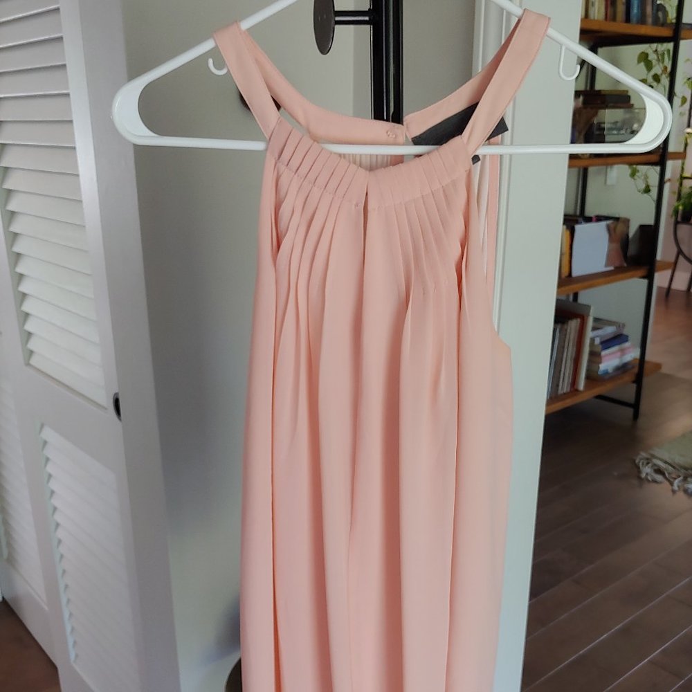 Rounded neck band tank in millennial pink